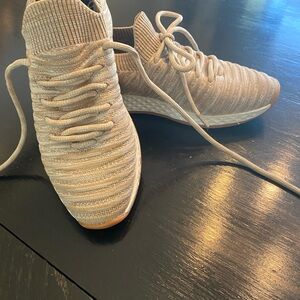 Women's Tan Sneakers